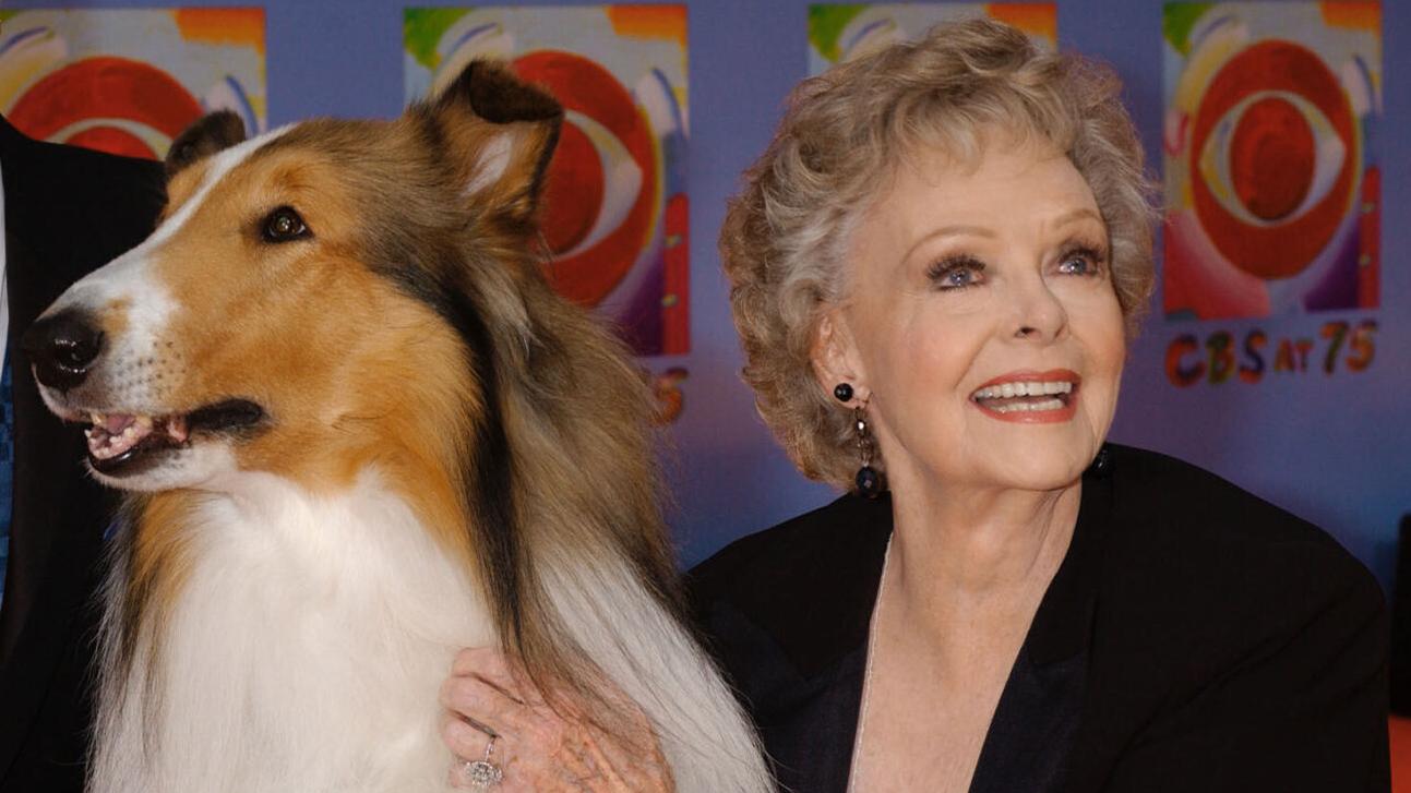 June Lockhart, beloved mother figure from 'Lassie' and 'Lost In Space,' dies at 100